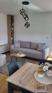  ODLIČAN JEDNOSOBAN STAN NA BULEVARU EVROPE