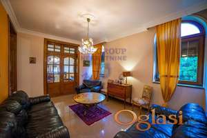 F E N O M E N A L N A   K U Ć A ! !