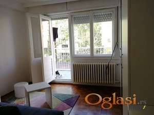 NAMEŠTEN DVOSOBAN STAN U KOSOVSKOJ ULICI