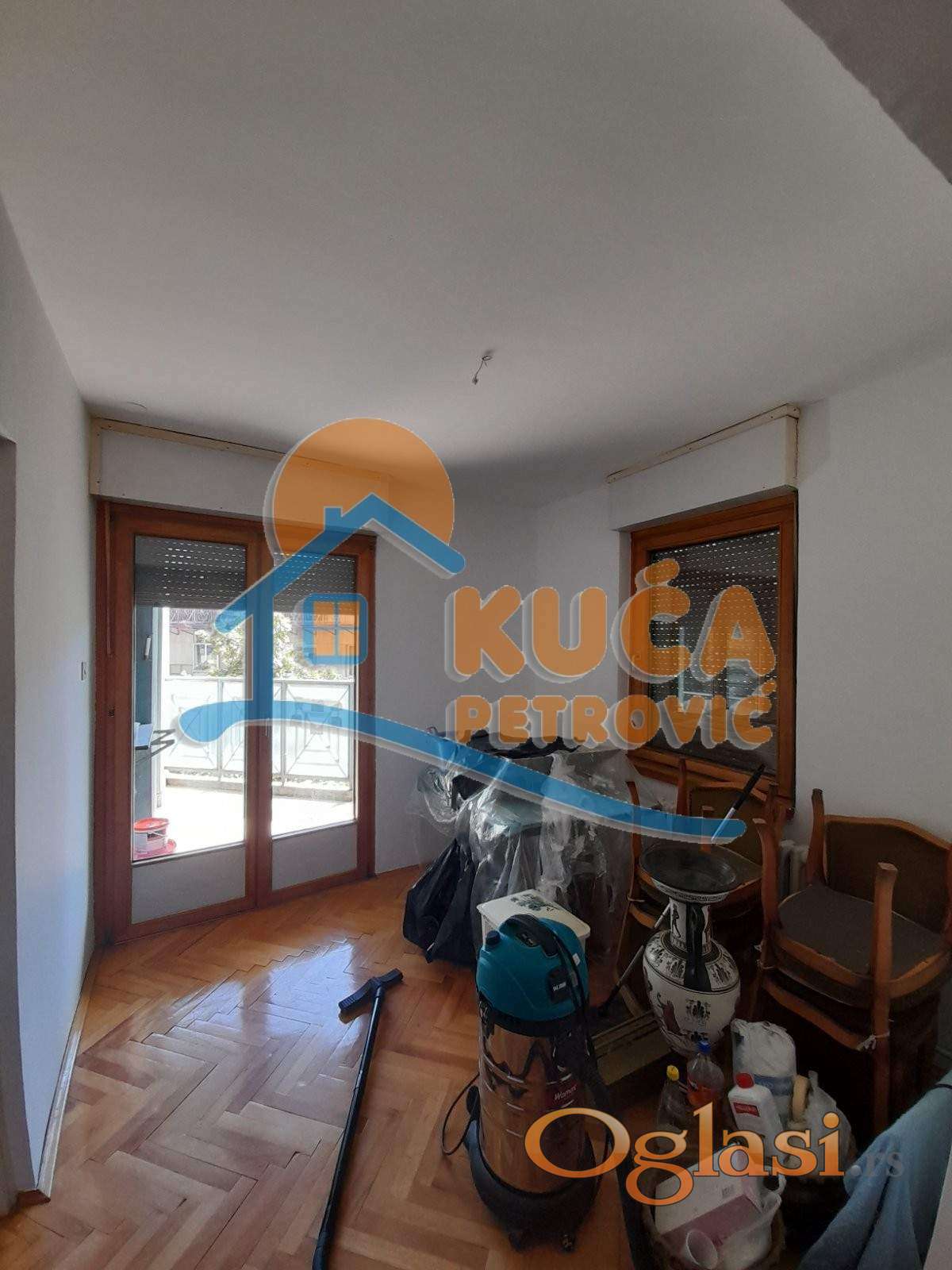 Izdaje se polunamešten, dvosoban stan kod Pravnog fakulteta, 72m2 — fotografija