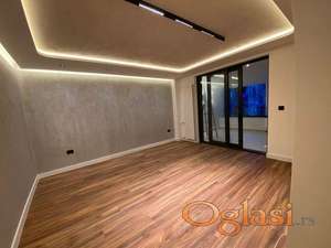 Fantastičan četvorosoban stan u centru Novog Sada!