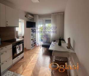 Jednoiposoban na Detelinari - 25m2 !