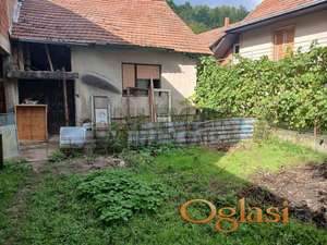 Porodična kuća 77m2, plac 245m2, Gadžin Han