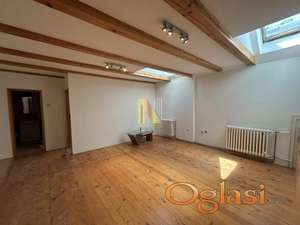 Poslovni prostor, 63m2 u strogom centru