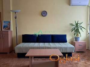 Izdaje se dvosoban namešten stan – Liman 2