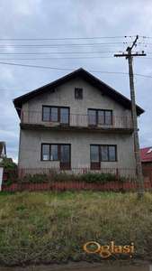 NA PRODAJU – KUĆA SA VELIKIM PLACEM U ČURUGU, KOD SEOSKE PLAŽE