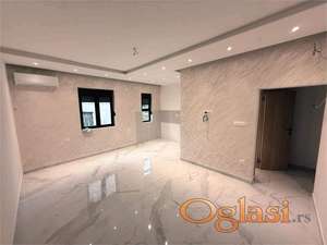 Povoljno - Dvosoban stan u Tivtu - Kava