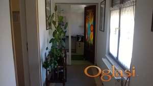 Jednosoban, saa svim troškovima