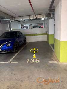 Garažno mesto u Kraljevom parku