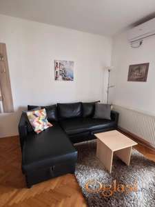 Garsonjera Grbavica, Lasla Gala, 26m2