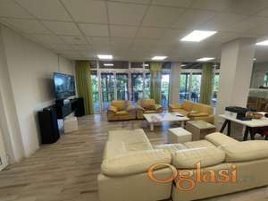 Fantastičan poslovno-stambeni objekat na Popovici!