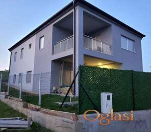 Kuca,PETROVARADIN,MIŠELUK,kvadratura: 242, € 420000, ID: 3002084