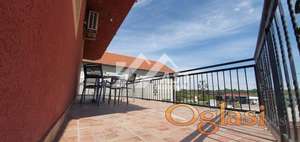 Izdajem veliku kuću na Petrovaradinu sa 4 odvojena stana za Radnike !!! ID#5860