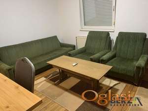  LEPO OPREMLJEN JEDNOIPOSOBAN STAN NA GRBAVICI