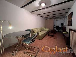 NOVI SAD - CENTAR - 40m2 - 280 evra