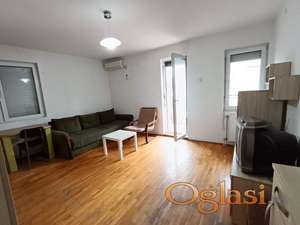 NOVI SAD - BULEVAR - 35m2 - 250 evra