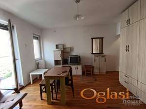 NOVI SAD - BULEVAR - 35m2 - 300 evra