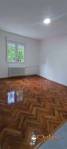 Dvosoban stan u Novom Sadu, Satelit, 48 m², visoko prizemlje