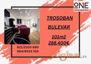 Komforan trosoban stan na bulevaru!