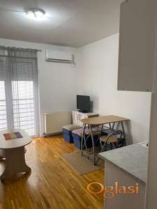 Namestena garsonjera 28m2