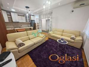 Bulevar, 69m2m2. Odličan trosoban stan. 