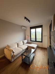 🏡 Izdaje se potpuno nov, moderno opremljen dvosoban stan – Grbavica