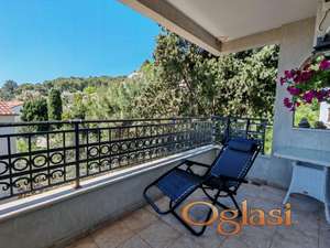 50 metara od mora - prodaja dvosobnog stana