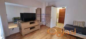 Garsonjera sa Salajci!