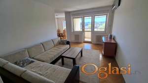 Četvorosoban stan 100m kod Univerziteta