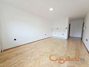 STAN - NOVI SAD - CARA DUŠANA - 31m2 - 105400 evra