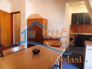 Izdaje se garsonjera u blizini DIF-a!