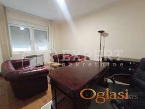 Izdaje se stambeno poslovni prostor u centru grada