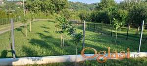 Gradjevinski plac 427m2 na Paragovu