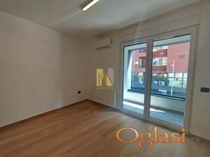 JEDNOIPOSOBAN STAN, 44m2, SA PARKING MESTOM U ALEKSE ŠANTIĆA