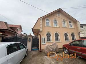 Izdajem noviju garsonjeru u lepom delu Kamenice