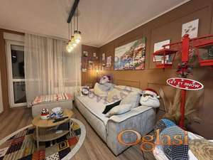 Odlican dvosoban na Novoj Detelinari!