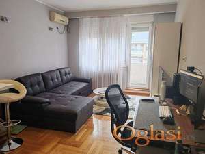 Garsonjera 28m2 Bulevar