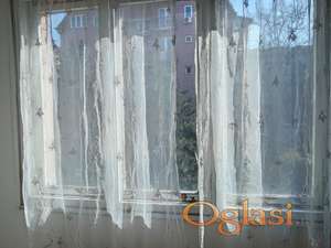 Mirna lokacija u blizini mnogih potrebnih sadrzaja