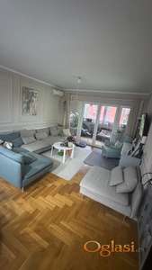 🏡 Prodaja stana – Centar Kikinde, 101m², 2 terase, lift