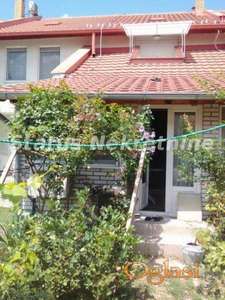 Novi Sad-Kać-odlična kuća u nizu