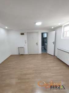 JEDNOIPOSOBAN STAN NA ROTKVARIJI