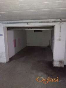 Izdaje se garaža 15m2 suteren novije zgrade - Pavla Papa