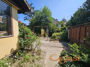 Kuća na prodaju, centar Čantavira, kod pijace i crkve