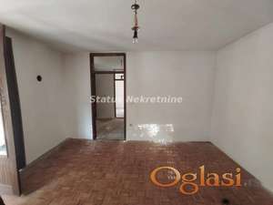 Temerin-Uknjižen Dvosoban stan 63 m2 u Prizemlju-065/385 8880