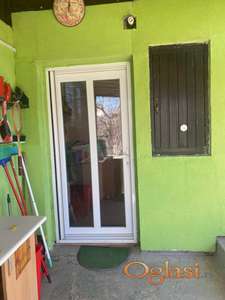 Kuća P+1 sa dvorištem, terasom i dodatnim objektima