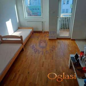 74m2 Svetao stan na Podbari