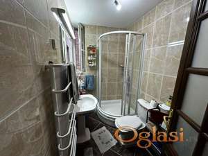 Prodajem petosoban stan