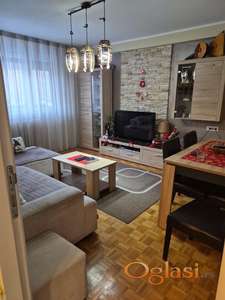 Pariske komune - dvosoban stan
