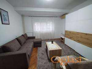 55m2 BULEVAR KRALJA PETRA I novonamešten dvosoban stan