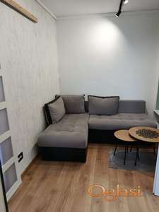 Kompletno namešten manji dvoiposoban stan, Novo Naselje